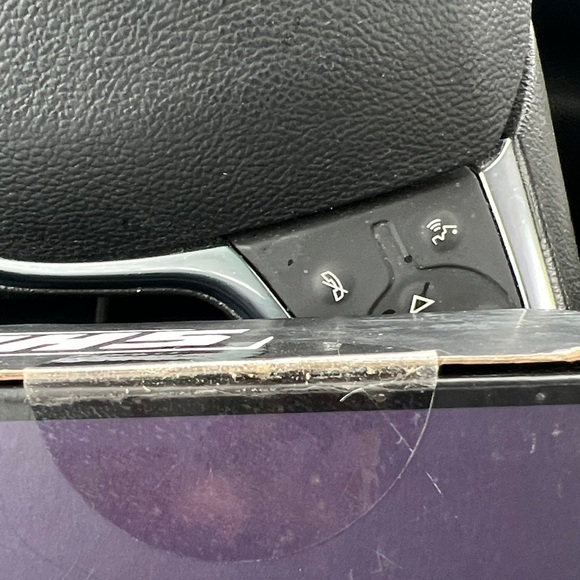 Sharks Creative Building Set - Blue and Gold - Picture 7 of 8